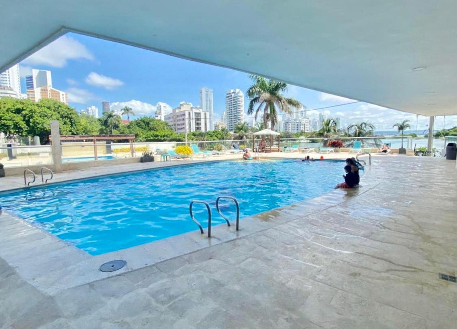 Apartamento Relajante Vista Al Mar, Piso Alto, Cerca Hilton, Dann Carlton, A Pocos Pasos Del Mar *