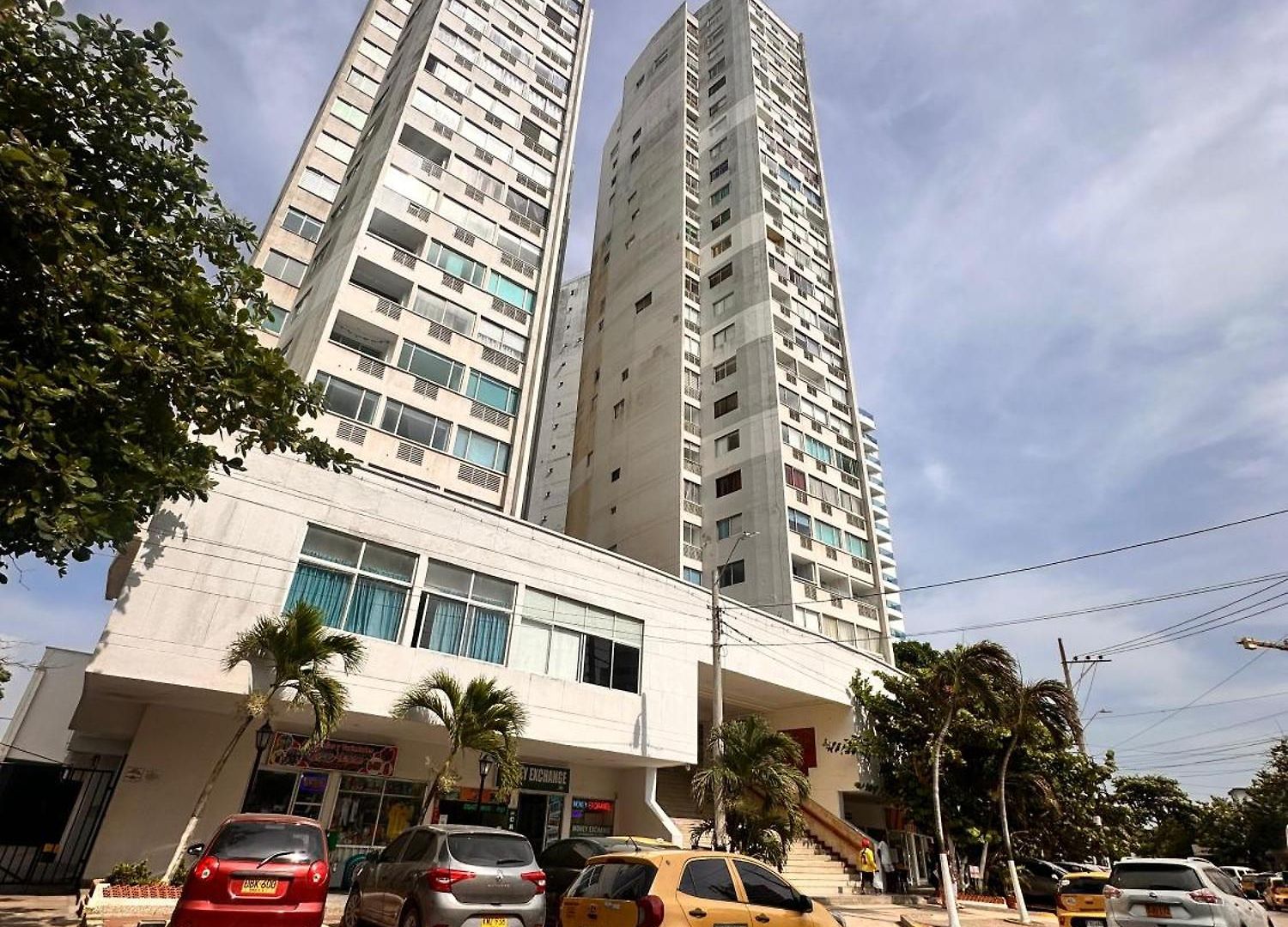 Apartamento Relajante Vista Al Mar, Piso Alto, Cerca Hilton, Dann Carlton, A Pocos Pasos Del Mar Cartagena