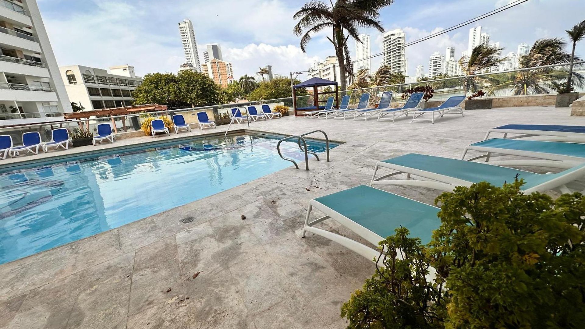 Relajante Vista Al Mar, Piso Alto, Cerca Hilton, Dann Carlton, A Pocos Pasos Del Mar Apartamento *