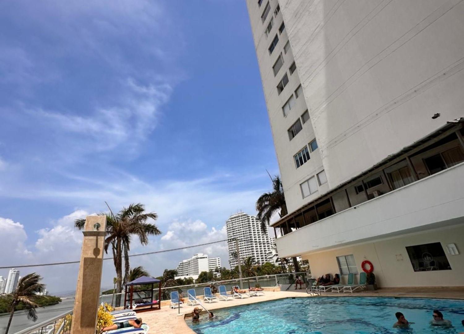 Apartamento Relajante Vista Al Mar, Piso Alto, Cerca Hilton, Dann Carlton, A Pocos Pasos Del Mar *