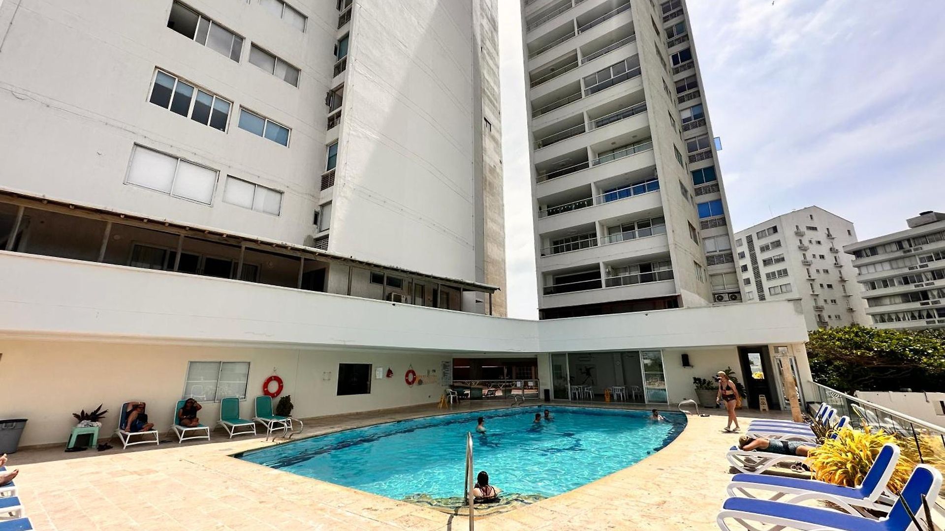Relajante Vista Al Mar, Piso Alto, Cerca Hilton, Dann Carlton, A Pocos Pasos Del Mar Apartamento