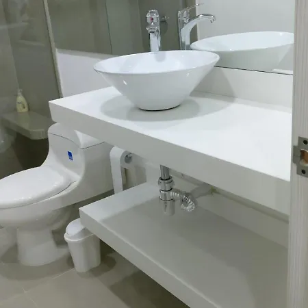 Relajante Vista Al Mar, Piso Alto, Cerca Hilton, Dann Carlton, A Pocos Pasos Del Mar Apartamento