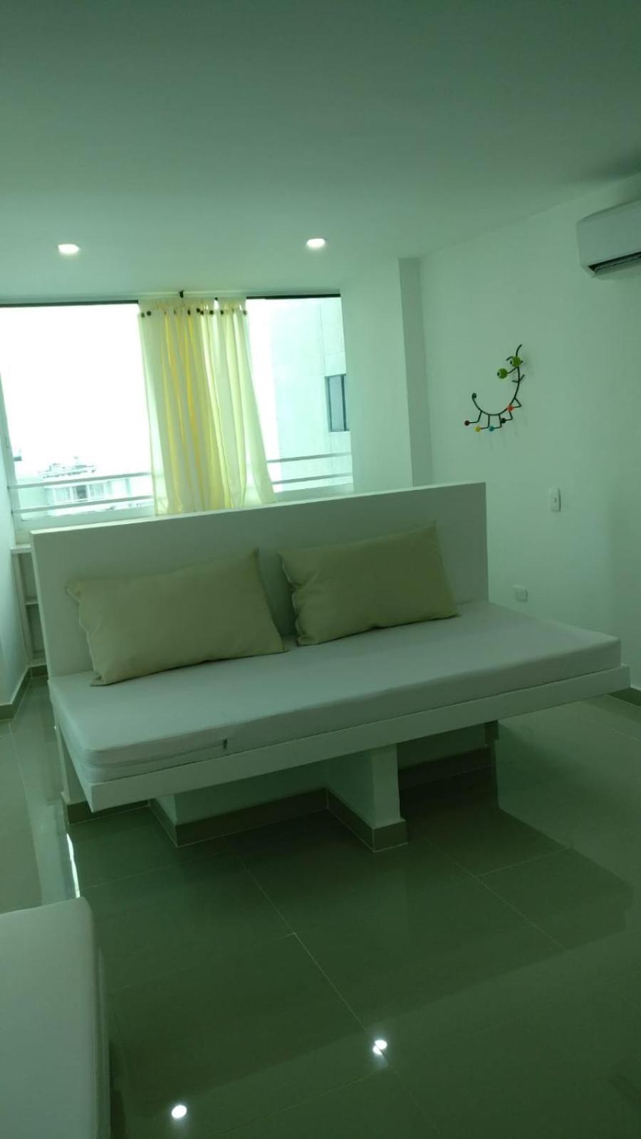 Tres Carabelas Piso 20 Vista Lateral Al Mar Apartamento